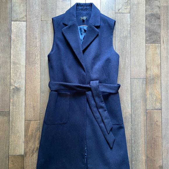 TOPSHOP NWOT waistcoat. Size 6. Colour navy. - Picture 6 of 10